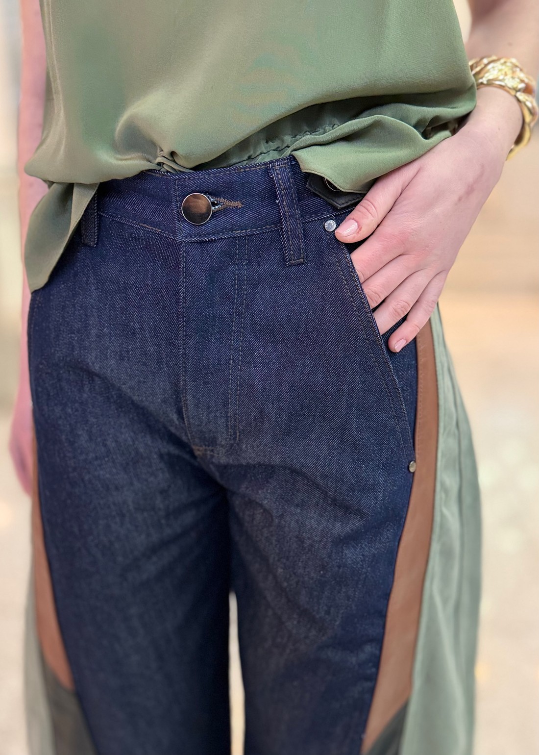 CALCA JEANS MIX SARJA COURO ANIMALE CALCA JEANS MIX SARJA COURO ANIMALE