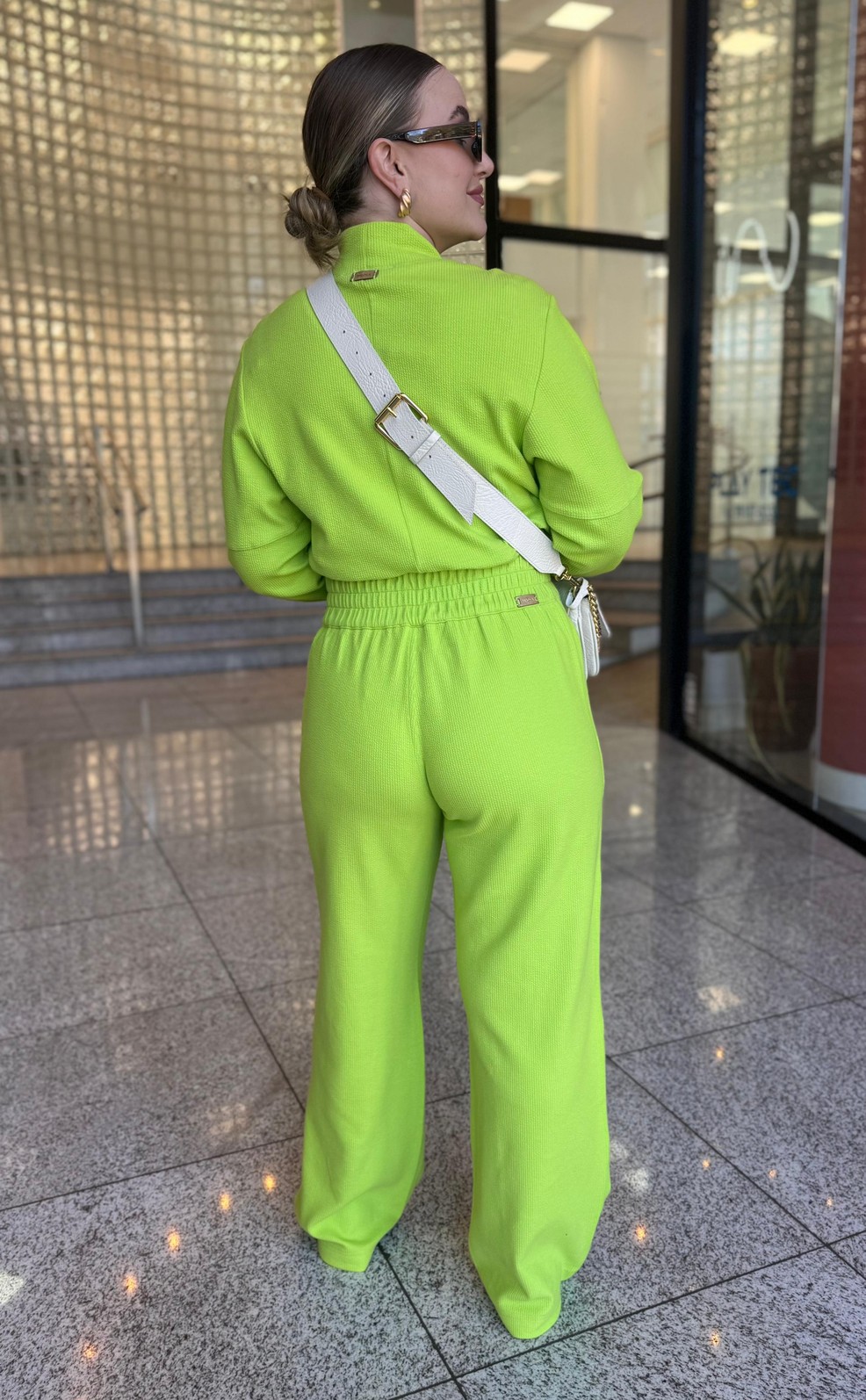 CALCA WIDE VERDE MORENA ROSA CALCA WIDE VERDE MORENA ROSA