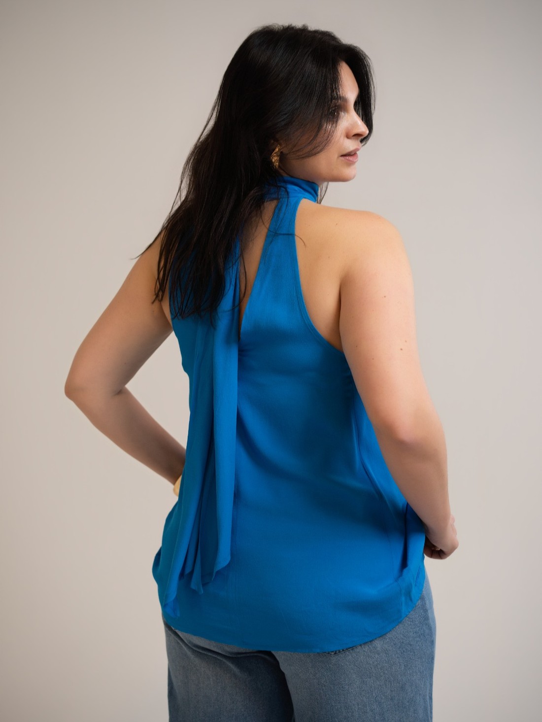 BLUSA HALTER ALONGADA COM AMARRAÇÃO AZUL DIAZUR FORUM