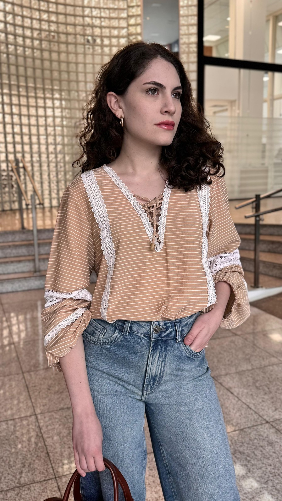 BATA DECOTE AMARRACAO MORENA ROSA BATA DECOTE AMARRACAO MORENA ROSA