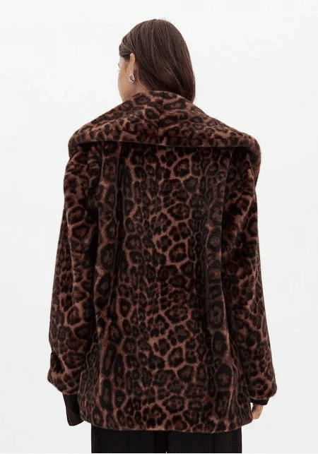 CASACO OVERSIZED DE PELO ONÇA LANÇA PERFUME CASACO OVERSIZED DE PELO ONÇA LANÇA PERFUME