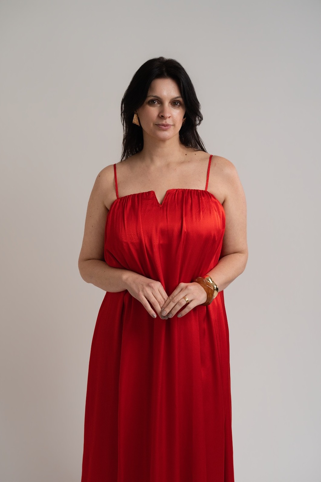 VESTIDO LONGO AMPLO DECOTE V VERMELHO SPARKL FORUM