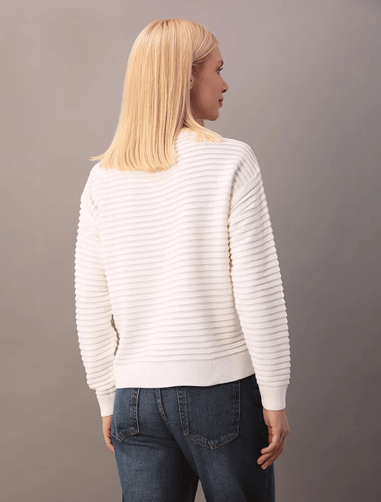 TRICOT COM TEXTURA LISTRADO OFF WHITE CALVIN KLEIN TRICOT COM TEXTURA LISTRADO OFF WHITE CALVIN KLEIN