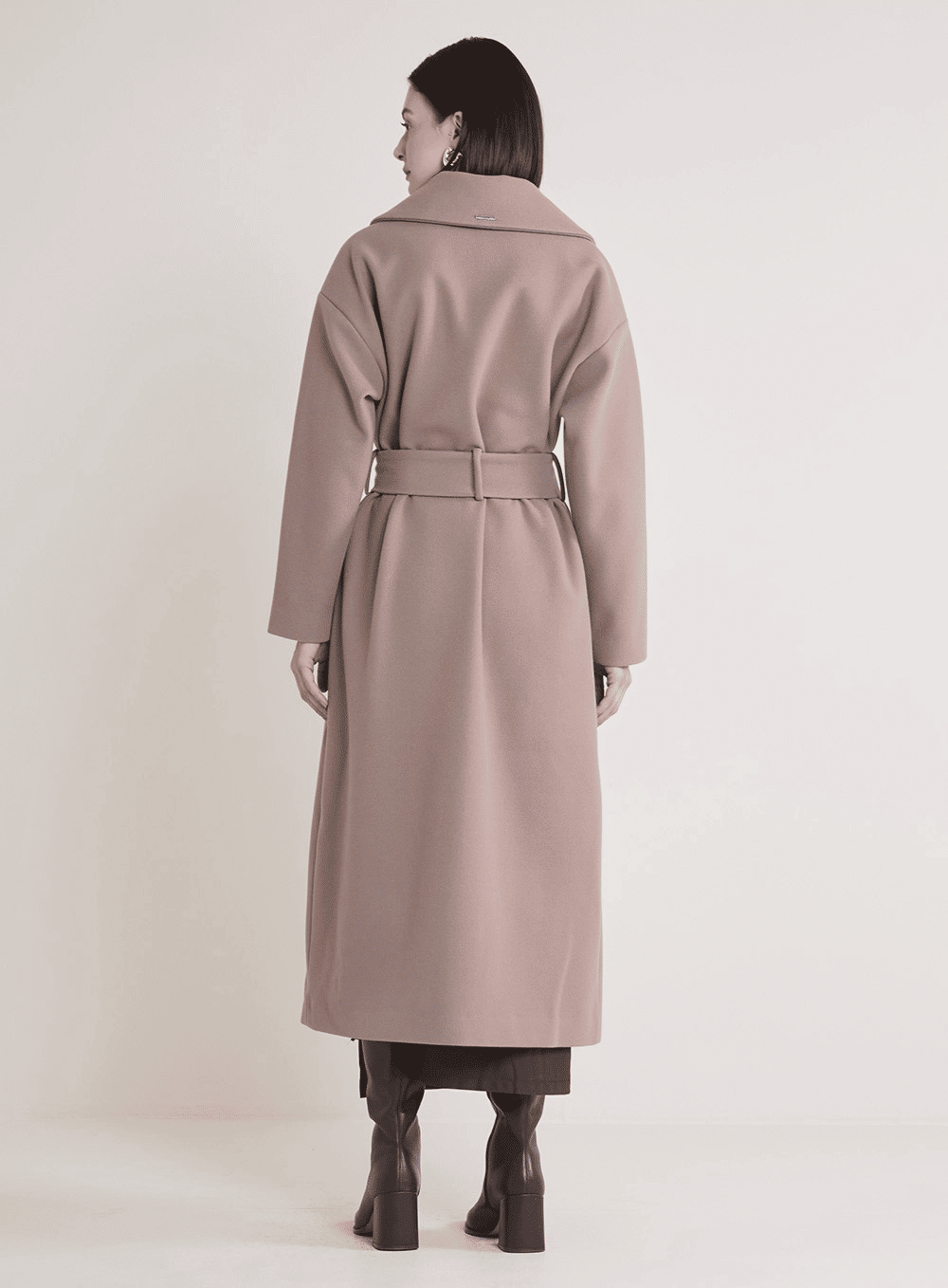 CASACO MARROM FORUM CASACO MARROM FORUM