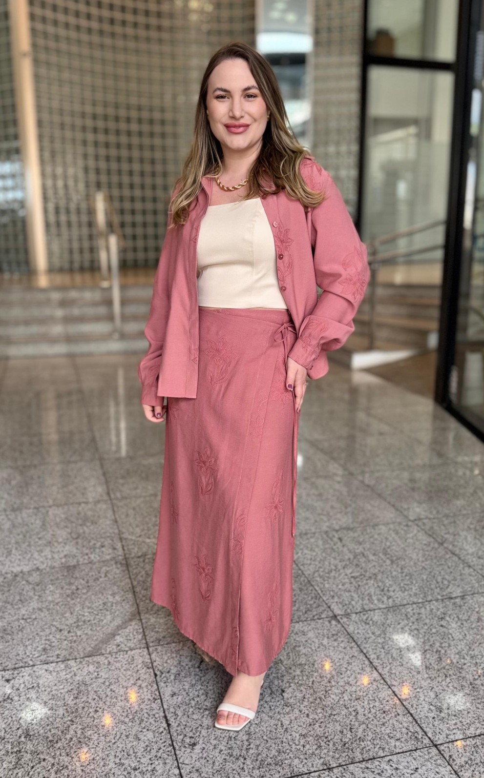 CAMISA BORDADO FLORES GOIABA MY PLACE CAMISA BORDADO FLORES GOIABA MY PLACE