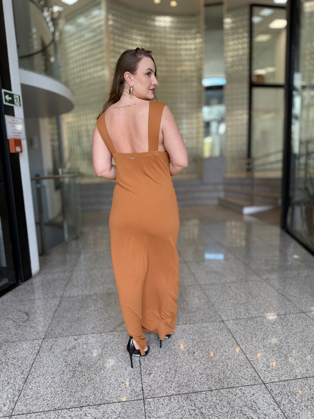 VESTIDO  MARROM ESPECIARIAS FORUM