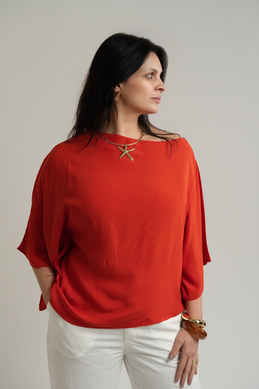 BLUSA ASSIMÉTRICA ONE SHOULDER DROP LARANJA SARDONI FORUM BLUSA ASSIMÉTRICA ONE SHOULDER DROP LARANJA SARDONI FORUM