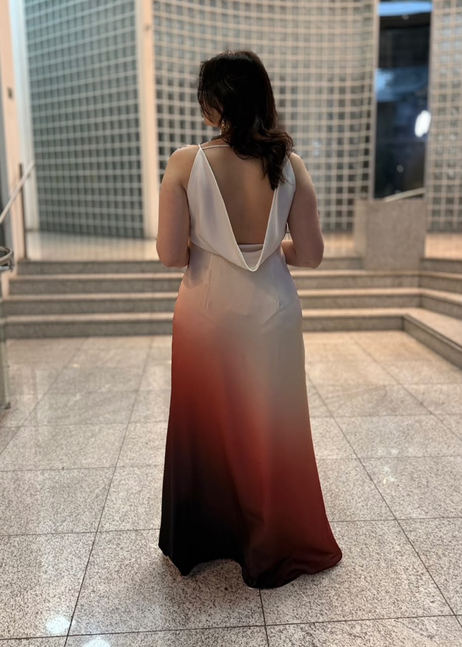 VESTIDO LONGO AJUSTADO DECOTE V COM ALÇA MORENA ROSA VESTIDO LONGO AJUSTADO DECOTE V COM ALÇA MORENA ROSA