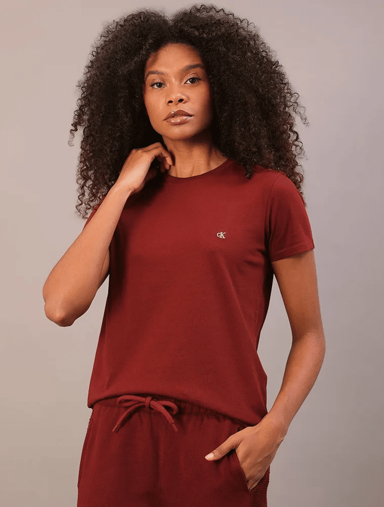 CAMISETA BORDADO CK BORDO CALVIN KLEIN CAMISETA BORDADO CK BORDO CALVIN KLEIN