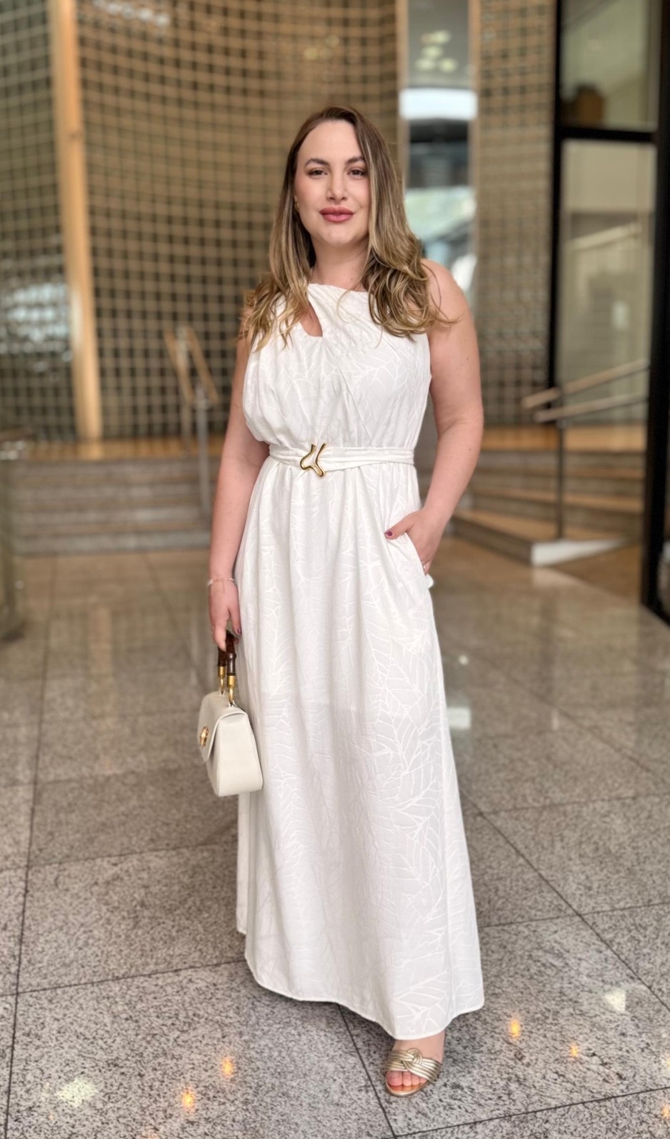 VESTIDO SOLTO UM OMBRO SO MIDI OFF WHITE MORENA ROSA VESTIDO SOLTO UM OMBRO SO MIDI OFF WHITE MORENA ROSA