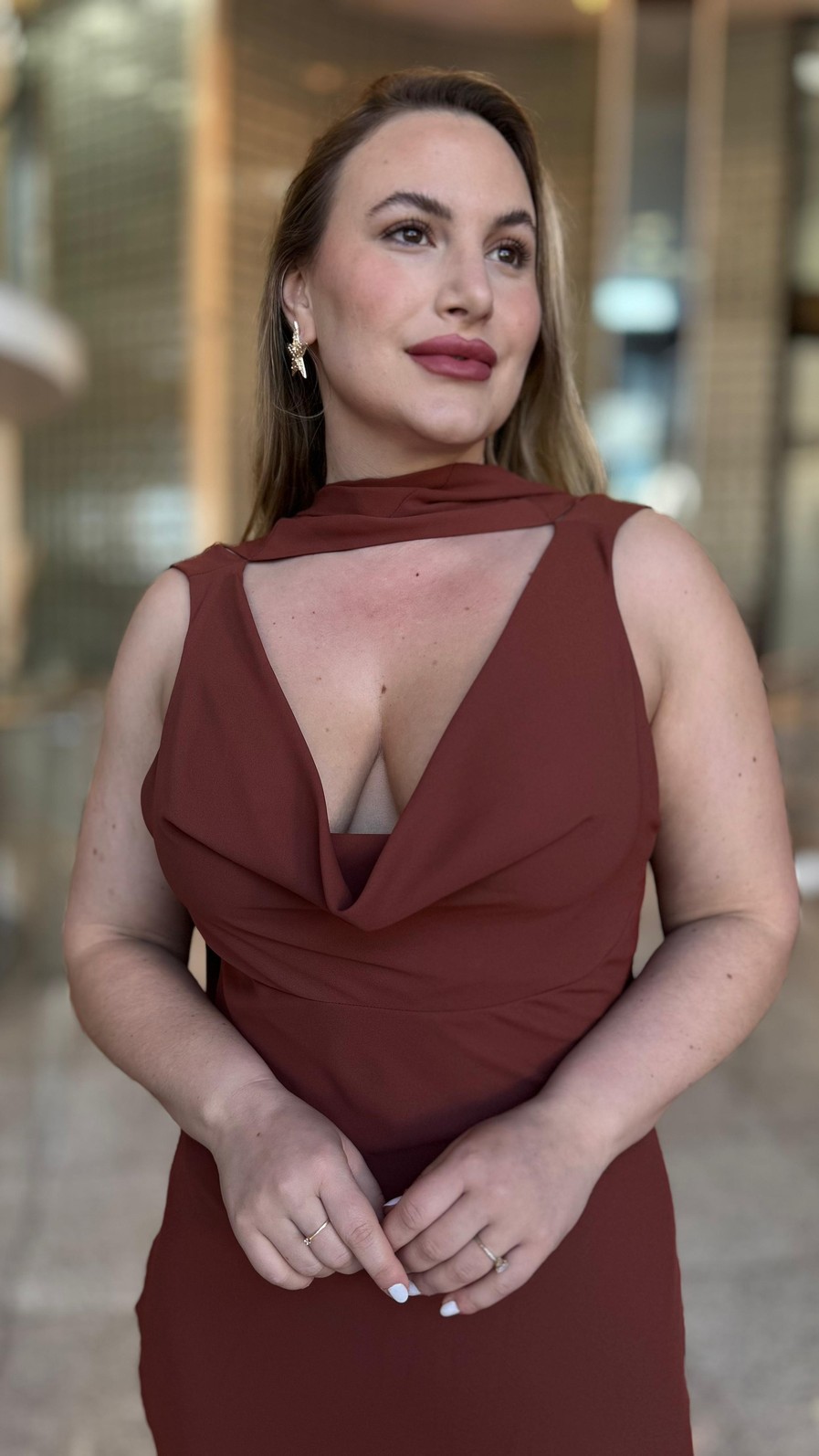 VESTIDO DEGAGE C/ECHARPE  MARROM ESMERAL VESTIDO DEGAGE C/ECHARPE  MARROM ESMERAL