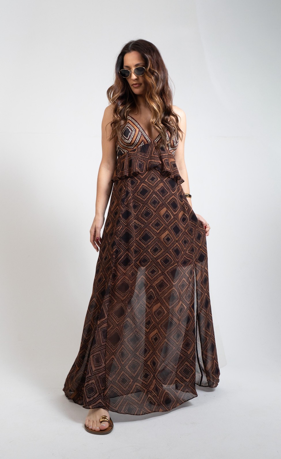 VESTIDO DE GEORGETTE MIDI ESTAMPA TEXTURA TAIPAS COM PALA DE RÁFIA ANIMALE VESTIDO DE GEORGETTE MIDI ESTAMPA TEXTURA TAIPAS COM PALA DE RÁFIA ANIMALE