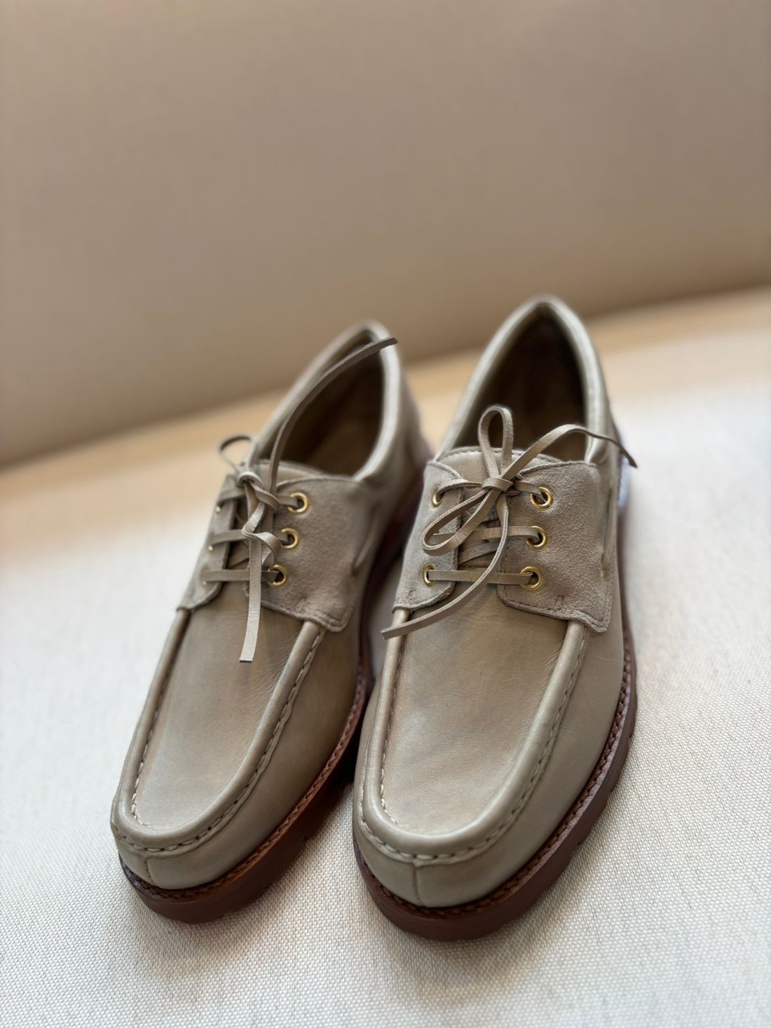 MOCASSIM SALTO BAIXO COURO BEGE SCHUTZ MOCASSIM SALTO BAIXO COURO BEGE SCHUTZ