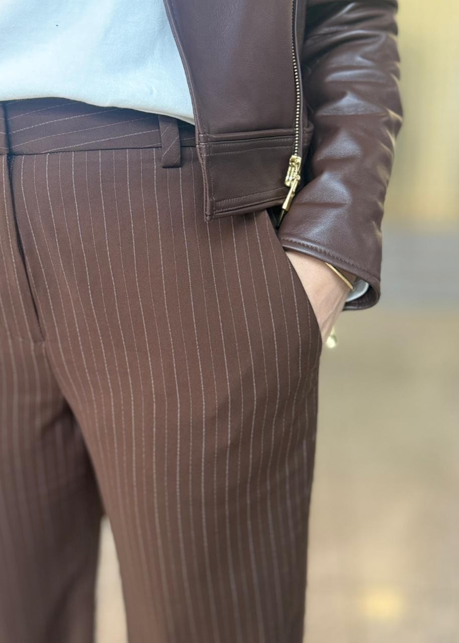 CALÇA RETA RISCAS DE GIZ MARROM ANIMALE CALÇA RETA RISCAS DE GIZ MARROM ANIMALE
