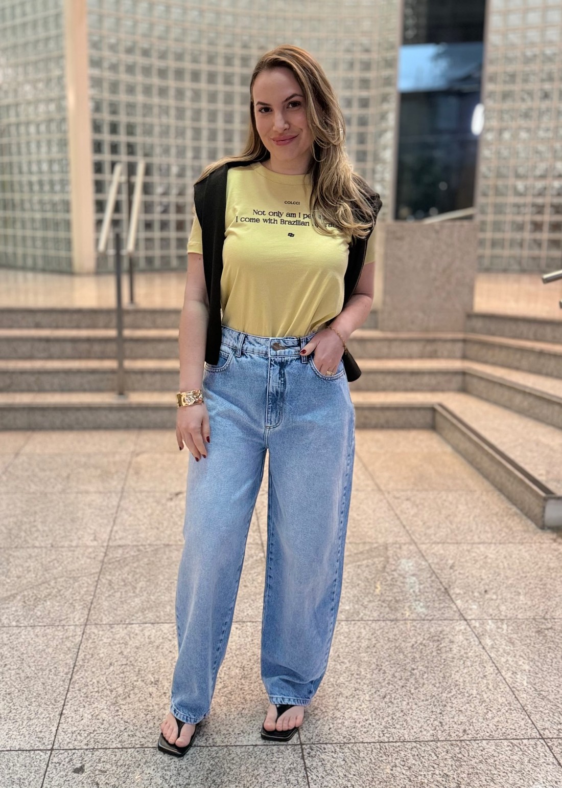 CAMISETA AMARELO SOLENE COLCCI CAMISETA AMARELO SOLENE COLCCI