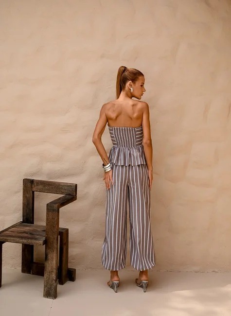 CONJUNTO CALCA ALADIM E BLUSA TOMARA QUE CAIA LISTRAS