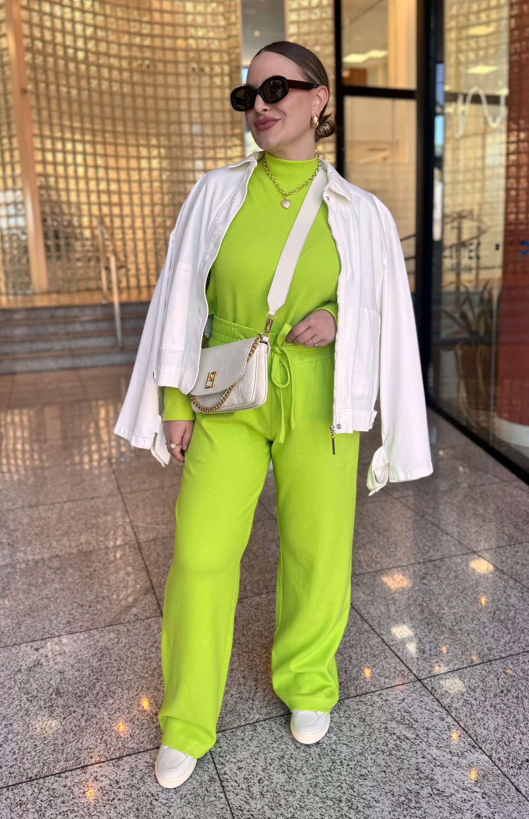 CALCA WIDE VERDE MORENA ROSA CALCA WIDE VERDE MORENA ROSA