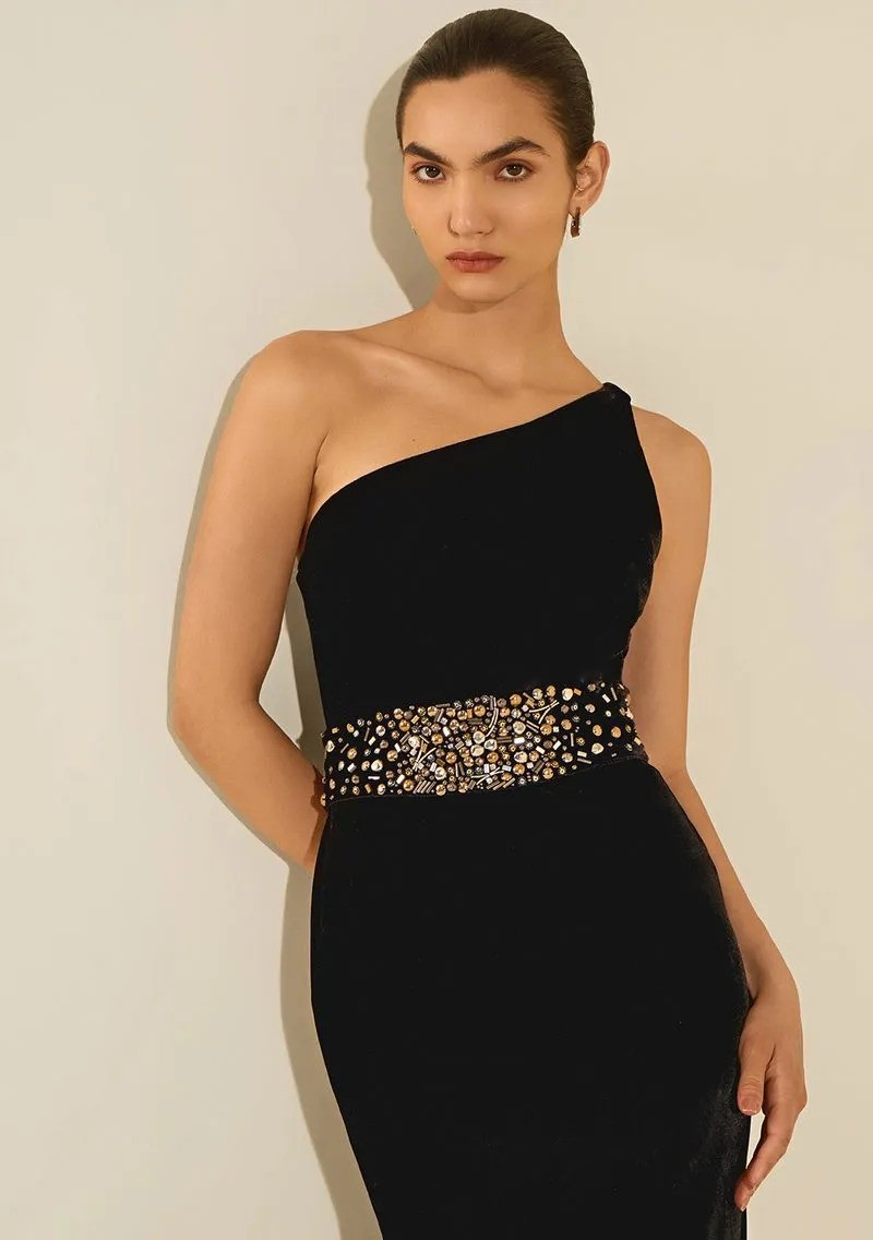 VESTIDO AJUSTADO UM OMBRO SO SEM MANGA LONGO PRETO MORENA ROSA VESTIDO AJUSTADO UM OMBRO SO SEM MANGA LONGO PRETO MORENA ROSA