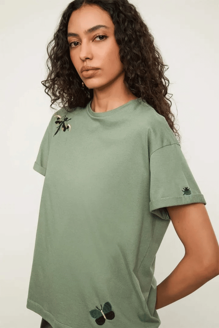 TSHIRT BORDADA INSETOS VERDE SÁLVIA ANIMALE TSHIRT BORDADA INSETOS VERDE SÁLVIA ANIMALE
