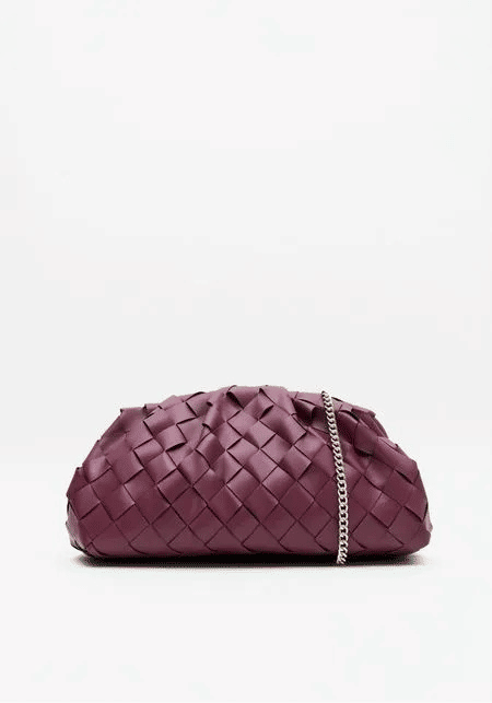 BOLSA CLUTCH COM ENFEITE E PINGENTE VINHO LANÇA PERUME BOLSA CLUTCH COM ENFEITE E PINGENTE VINHO LANÇA PERUME