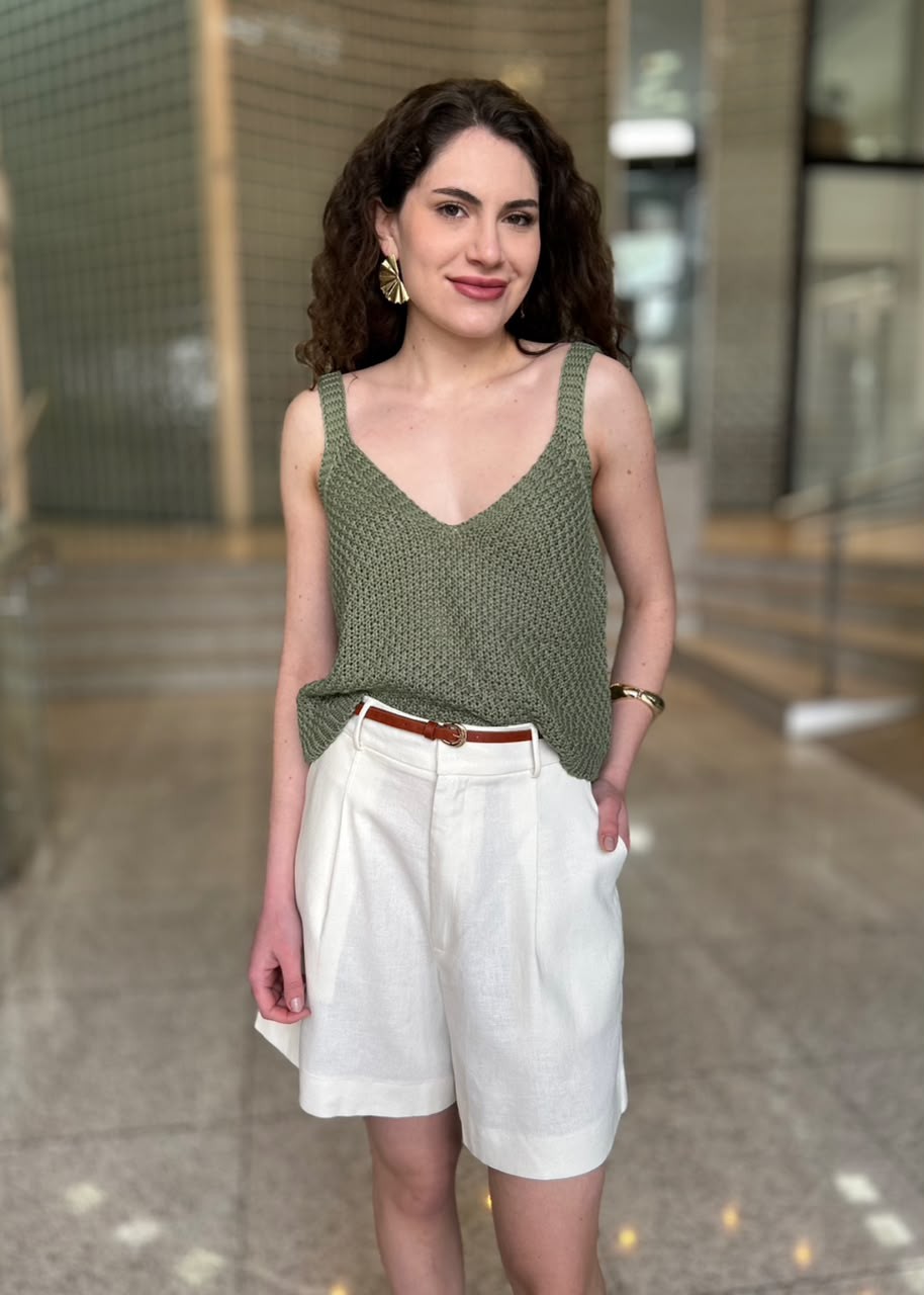 REGATA EM TRICO VERDE LANÇA PERFUME REGATA EM TRICO VERDE LANÇA PERFUME