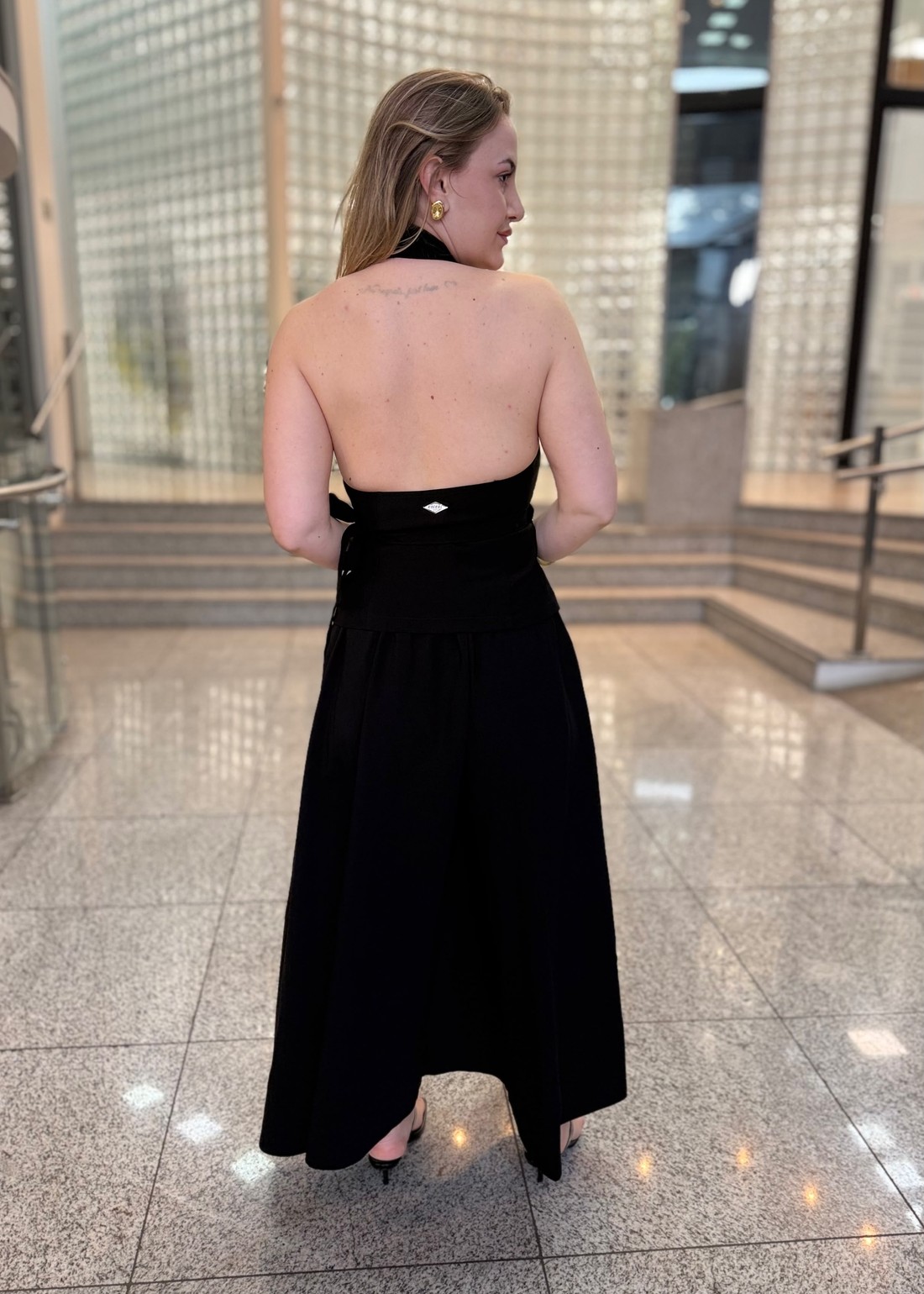 SAIA MIDI PRETA COLCCI SAIA MIDI PRETA COLCCI