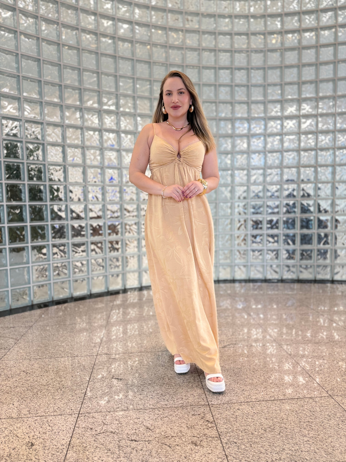 VESTIDO LONGO VISCOSE FLORAL AMENDOA MY PLACE VESTIDO LONGO VISCOSE FLORAL AMENDOA MY PLACE