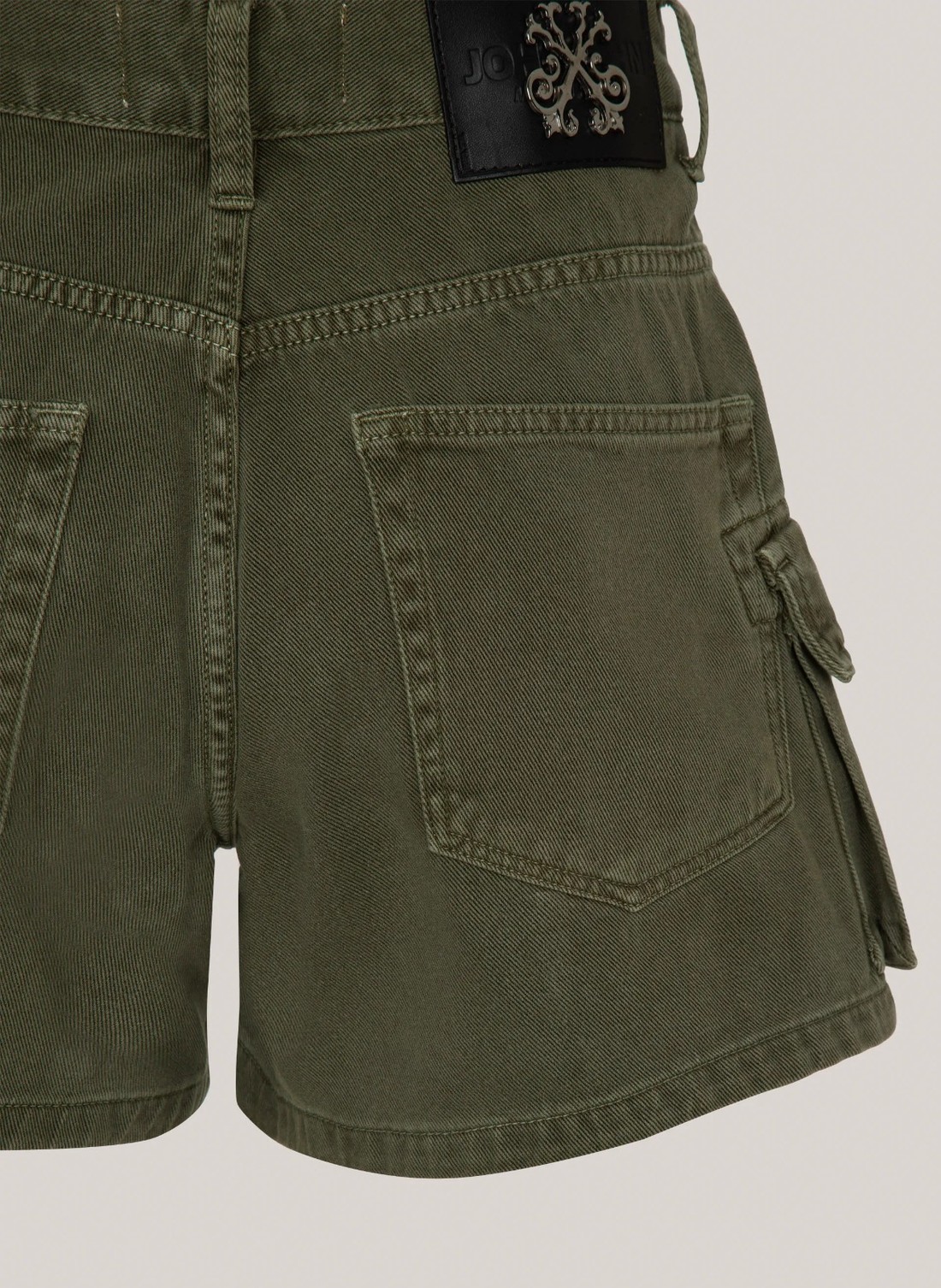SHORTS EVASE GREEN BERLIM VERDE MILITAR JOHN JOHN SHORTS EVASE GREEN BERLIM VERDE MILITAR JOHN JOHN
