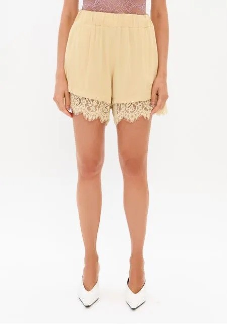 SHORT COM RENDA ACETINADO LANÇA PERFUME