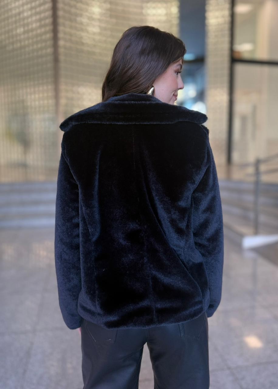 CASACO OVERSIZED DE PELOS MORENA ROSA