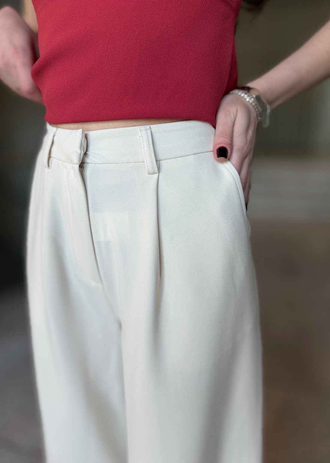 CALCA PANTALONA CINTURA ALTA BEGE LANÇA PERFUME CALCA PANTALONA CINTURA ALTA BEGE LANÇA PERFUME