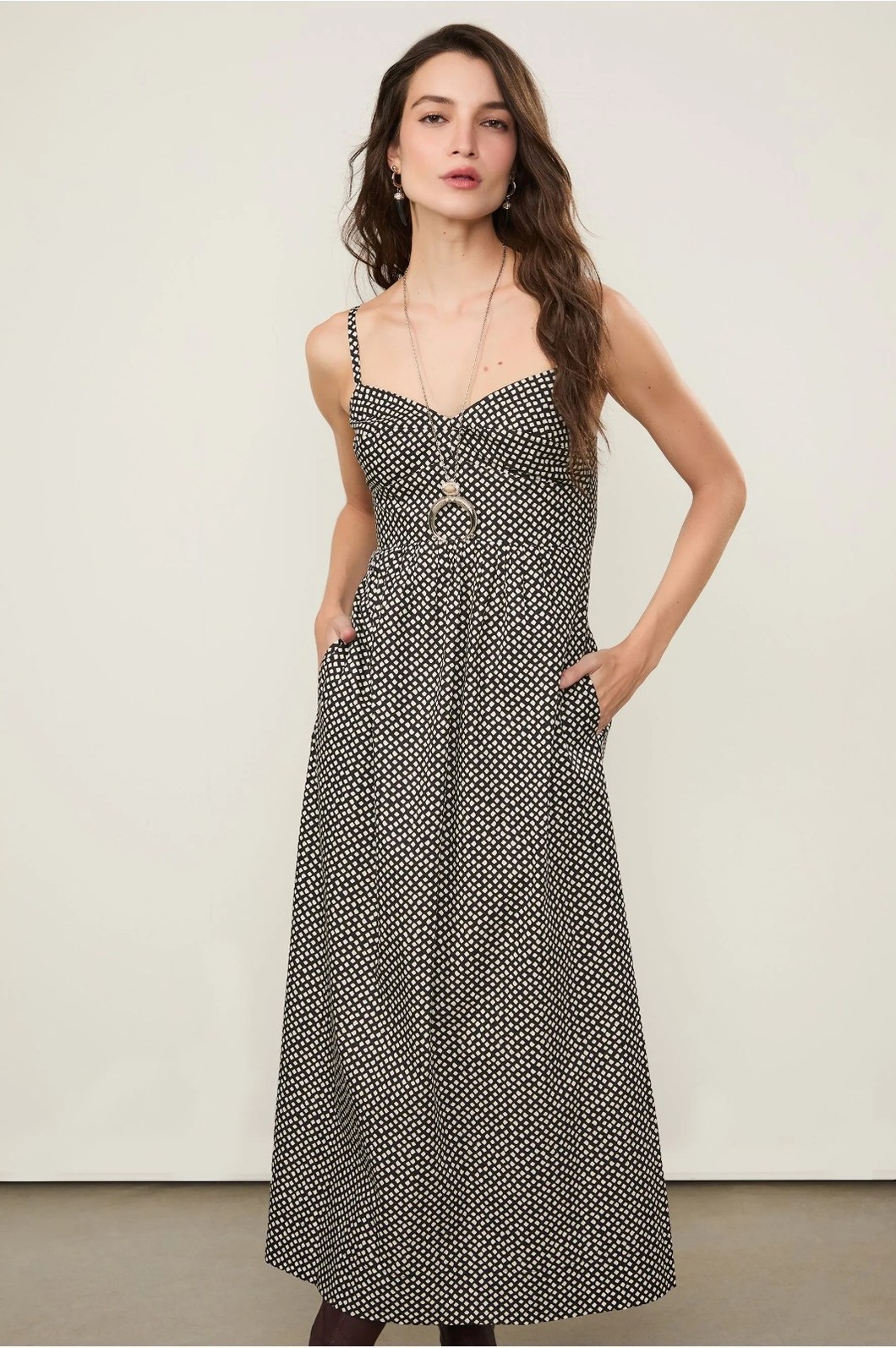 VESTIDO MIDI ESTAMPADO ANIMALE VESTIDO MIDI ESTAMPADO ANIMALE