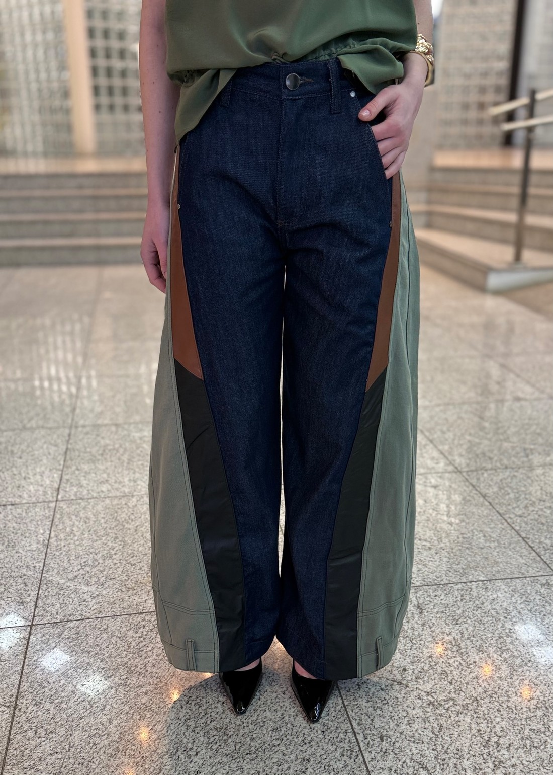 CALCA JEANS MIX SARJA COURO ANIMALE CALCA JEANS MIX SARJA COURO ANIMALE