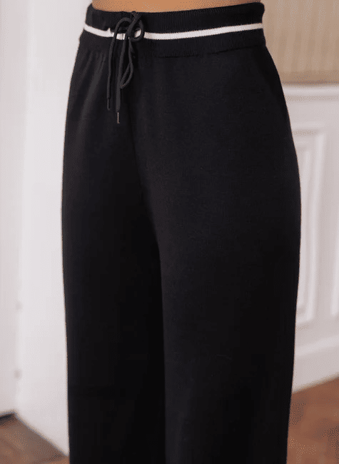 CONJUNTO DE TRICOT BLUSA E CALCA PRETO CONJUNTO DE TRICOT BLUSA E CALCA PRETO