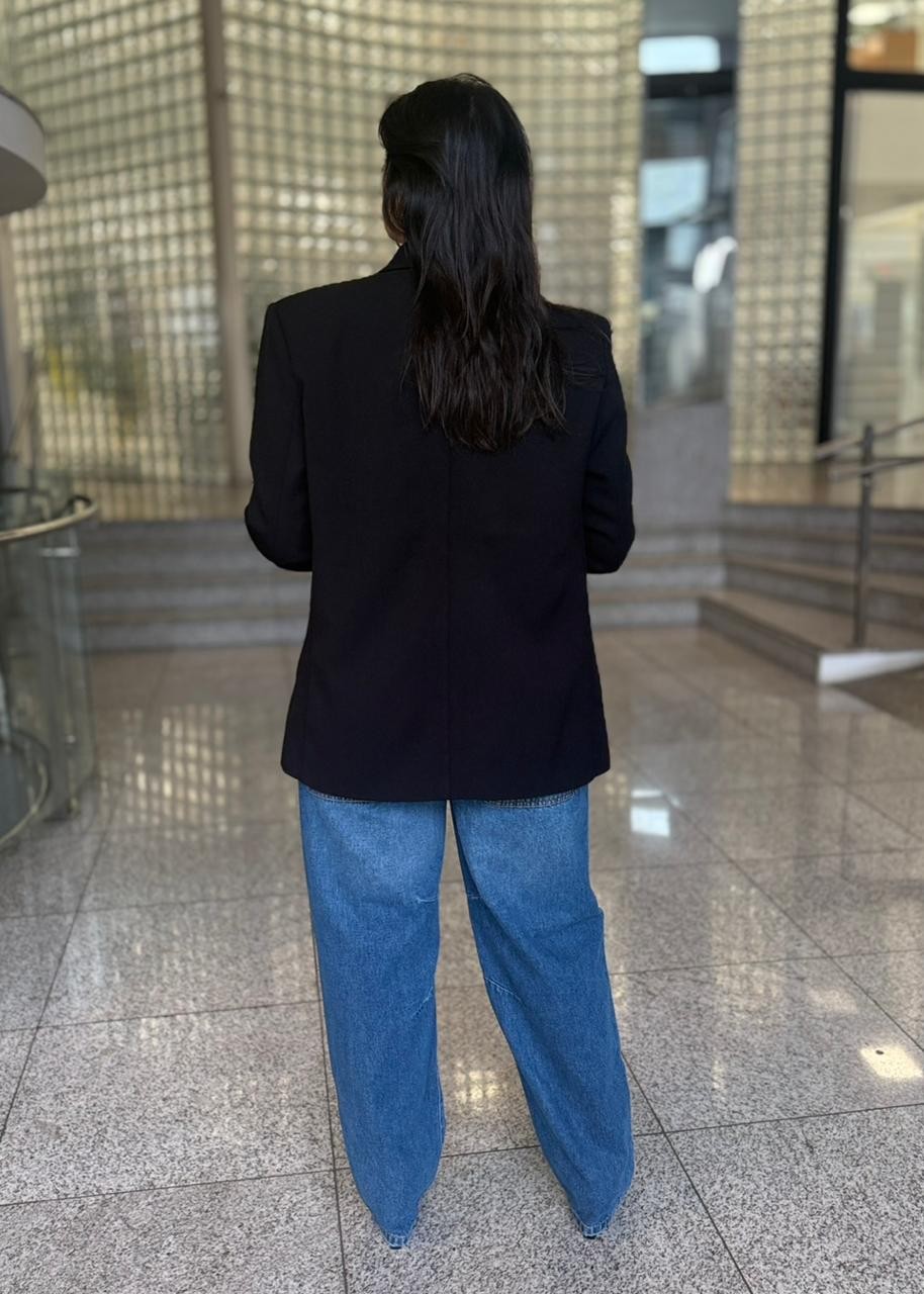 BLAZER ALONGADO COM BOTOES PRETO LANÇA PERFUME BLAZER ALONGADO COM BOTOES PRETO LANÇA PERFUME