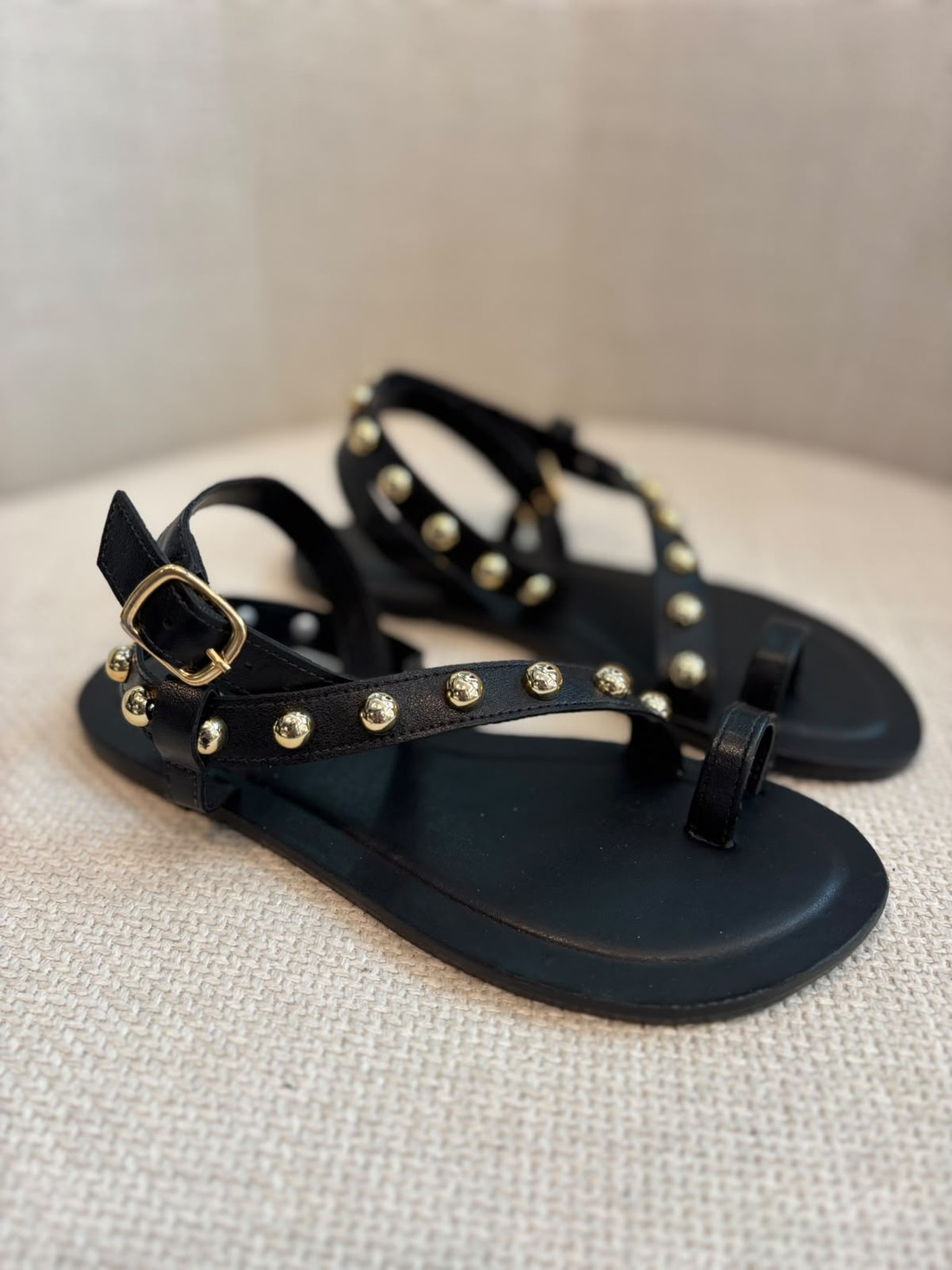 SANDALIA RASTEIRA DETALHE TACHAS PRETO MORENA ROSA SANDALIA RASTEIRA DETALHE TACHAS PRETO MORENA ROSA