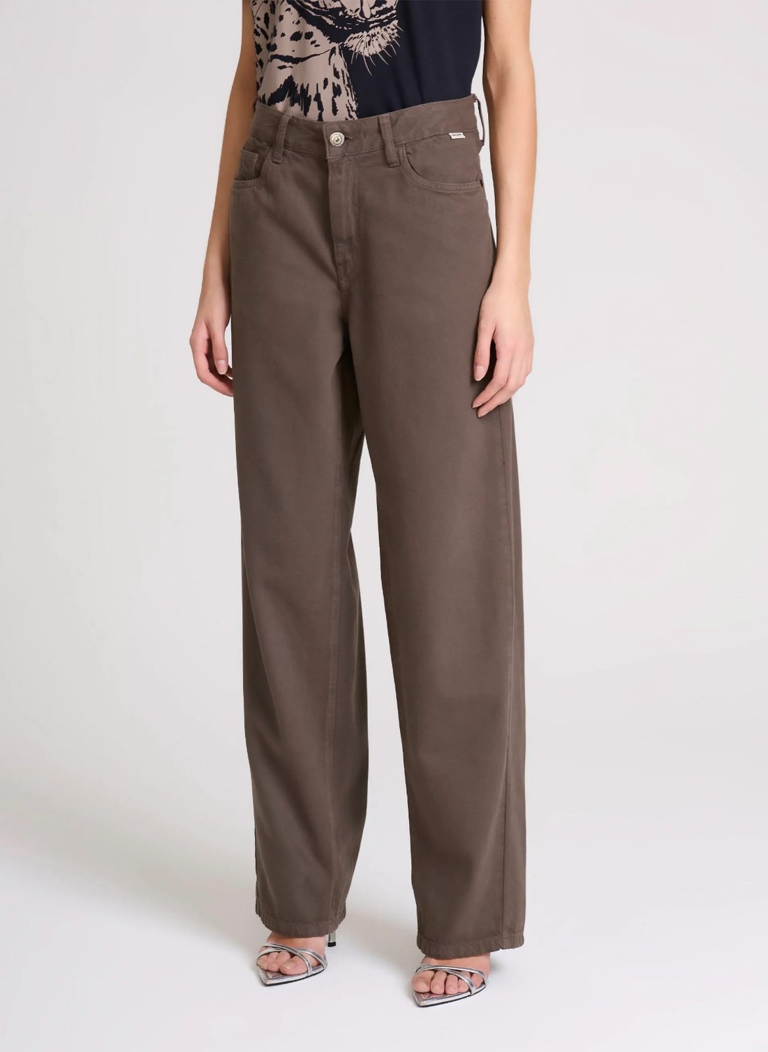 CALCA BALLOON BROWN JOHN JOHN CALCA BALLOON BROWN JOHN JOHN