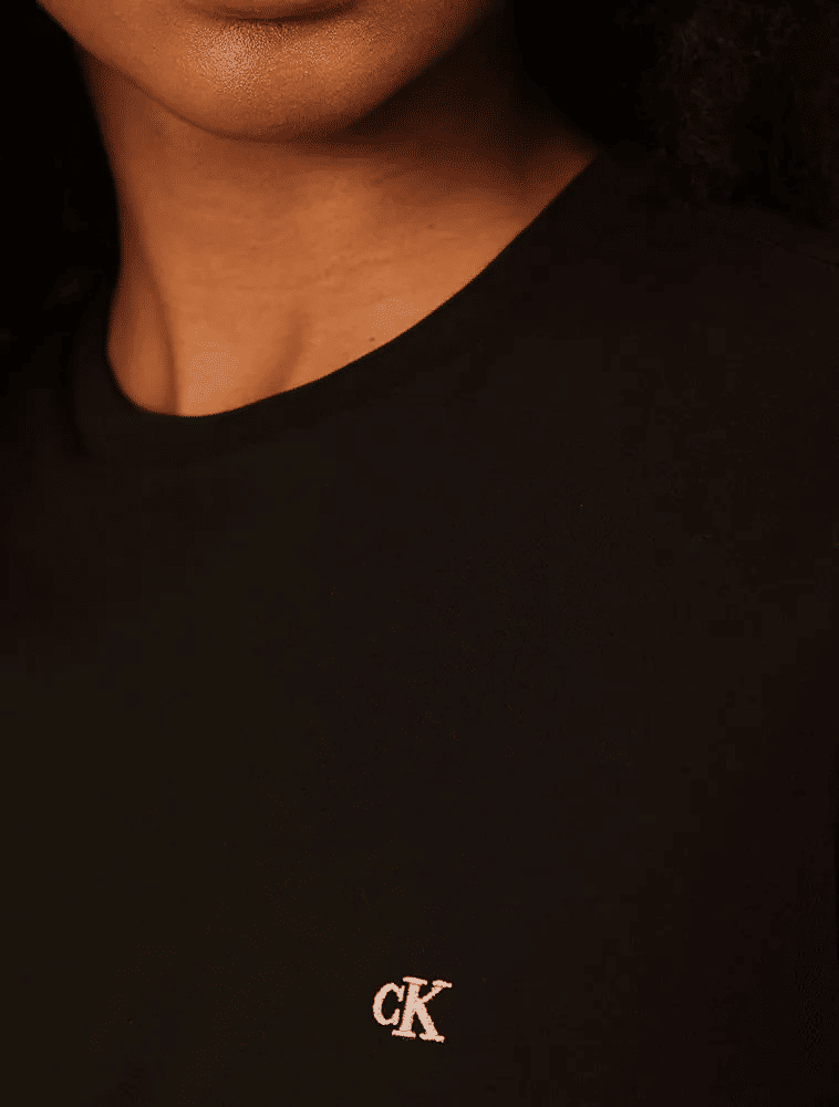 CAMISETA BORDADO CK PRETO CALVIN KLEIN CAMISETA BORDADO CK PRETO CALVIN KLEIN
