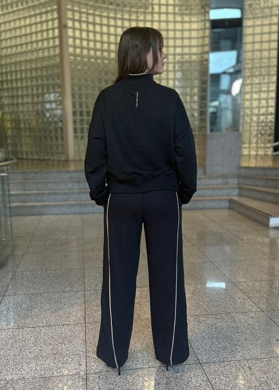 CALCA DETALHE FRISO PRETO CALVIN KLEIN CALCA DETALHE FRISO PRETO CALVIN KLEIN