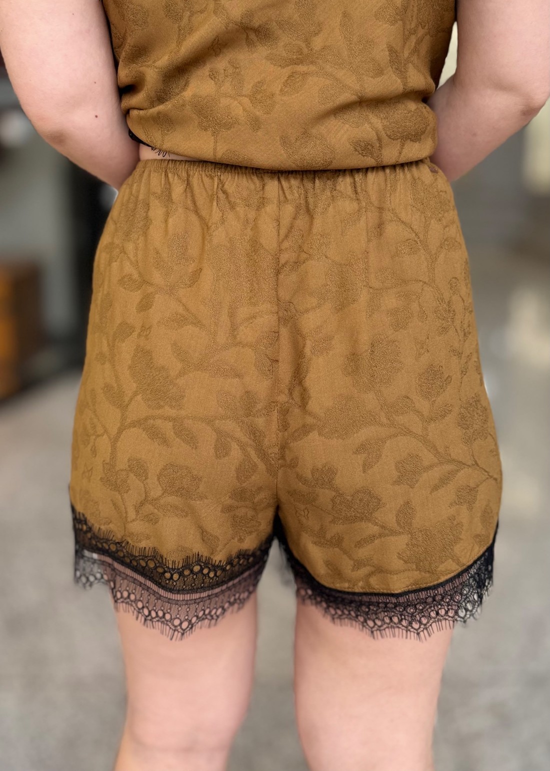 SHORT JACQUARD MARROM CUMARU COLCCI SHORT JACQUARD MARROM CUMARU COLCCI