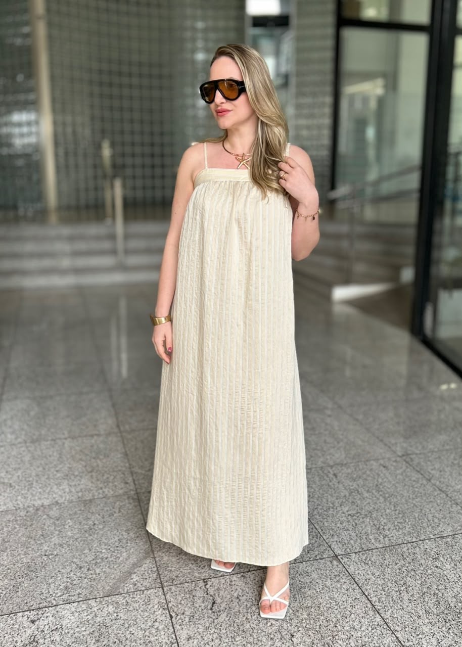 VESTIDO VISCOSTRIPE LONGO ALCAS AMARELO CLARO VESTIDO VISCOSTRIPE LONGO ALCAS AMARELO CLARO