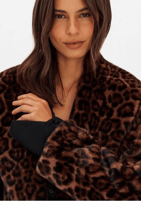 CASACO OVERSIZED DE PELO ONÇA LANÇA PERFUME CASACO OVERSIZED DE PELO ONÇA LANÇA PERFUME