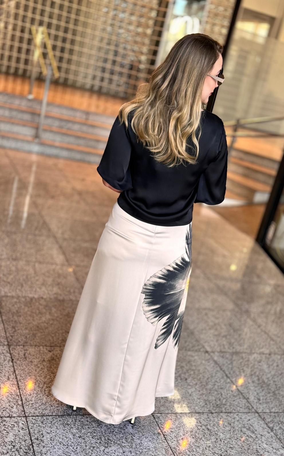 SAIA LONGA RETA COM PENCE PAPIRO MORENA ROSA