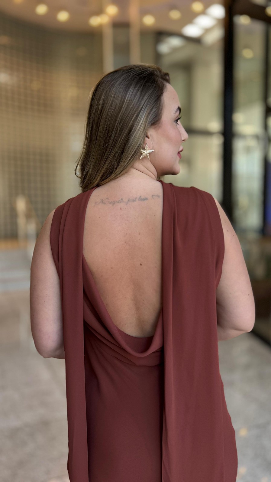 VESTIDO DEGAGE C/ECHARPE  MARROM ESMERAL VESTIDO DEGAGE C/ECHARPE  MARROM ESMERAL