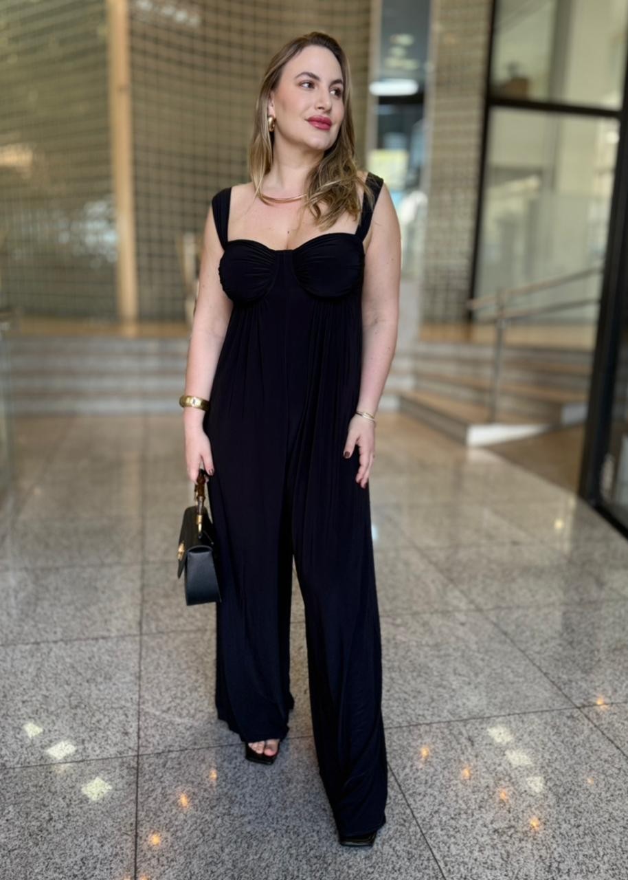 MACACAO AMPLO BOJO JERSEY PRETO ANIMALE MACACAO AMPLO BOJO JERSEY PRETO ANIMALE