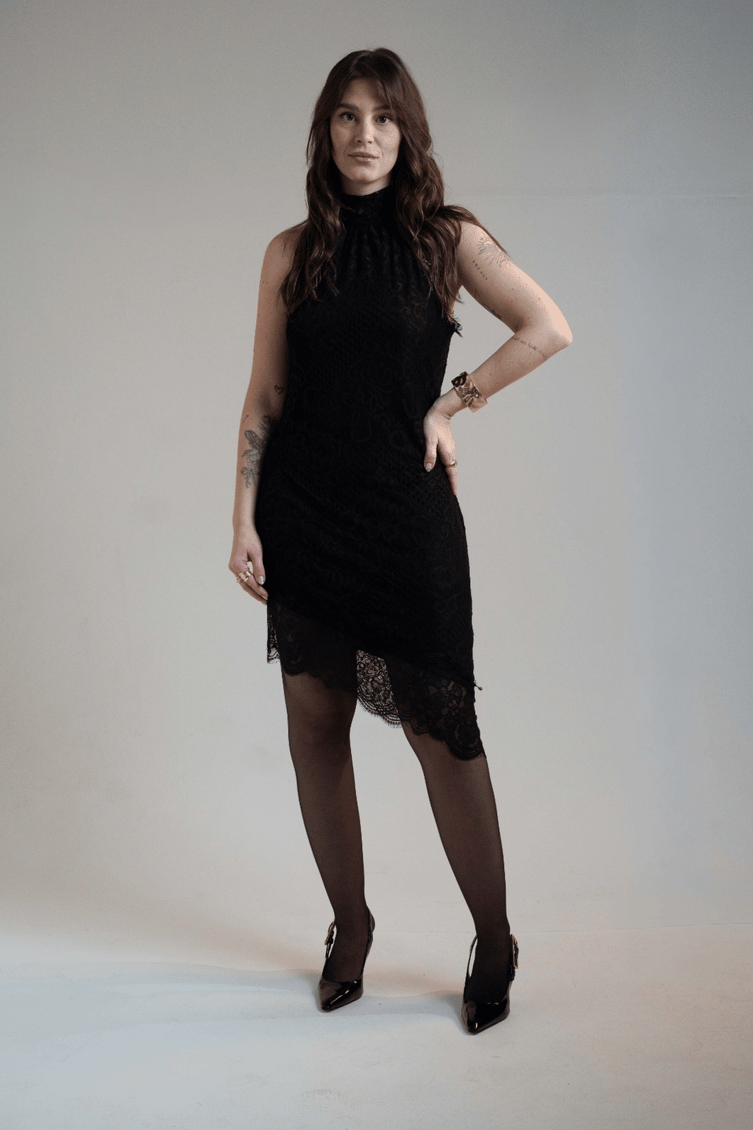 VESTIDO CURTO RENDA PRETO COLCCI VESTIDO CURTO RENDA PRETO COLCCI