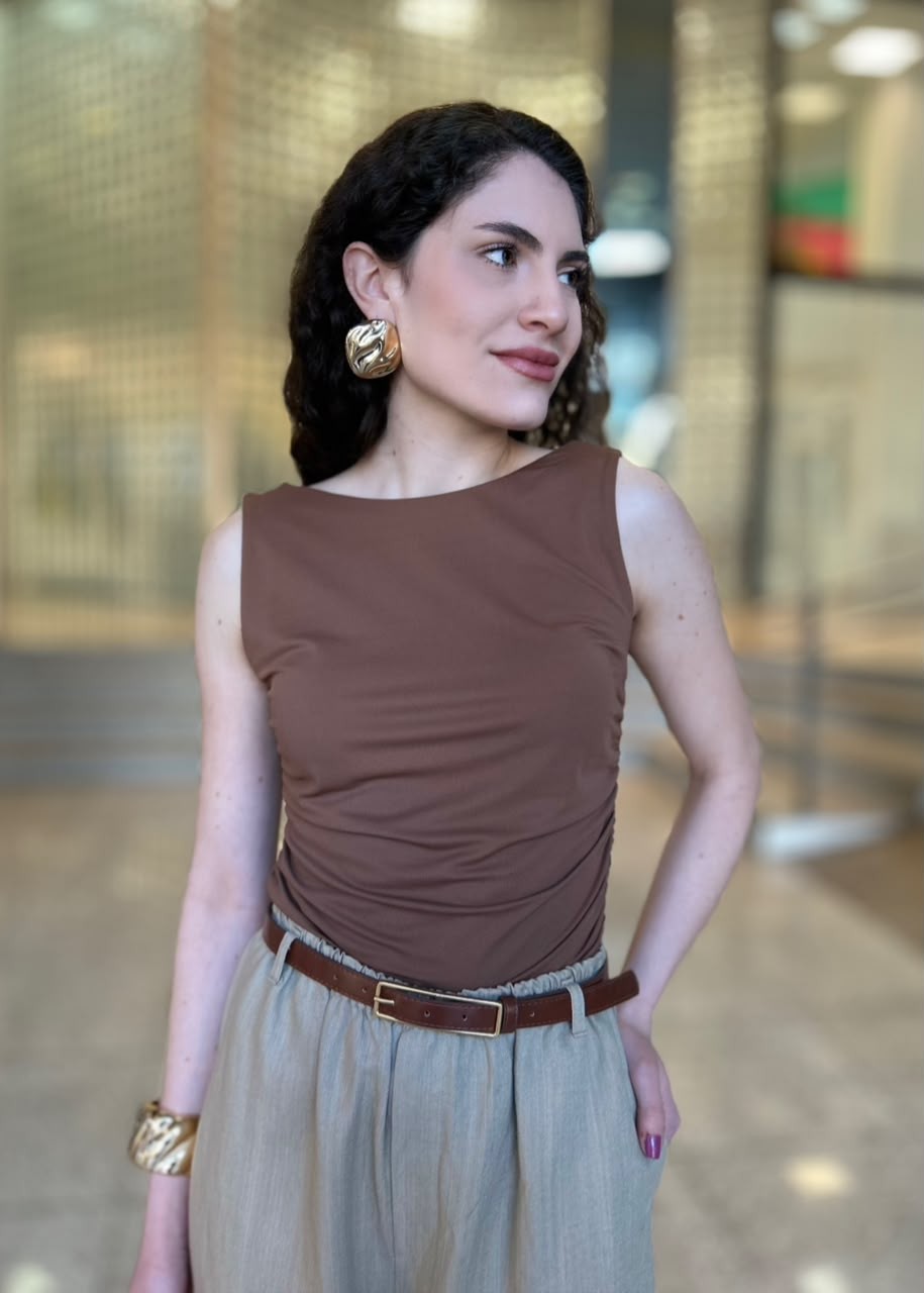 BLUSA AJUSTADA MARROM ANIS FORUM