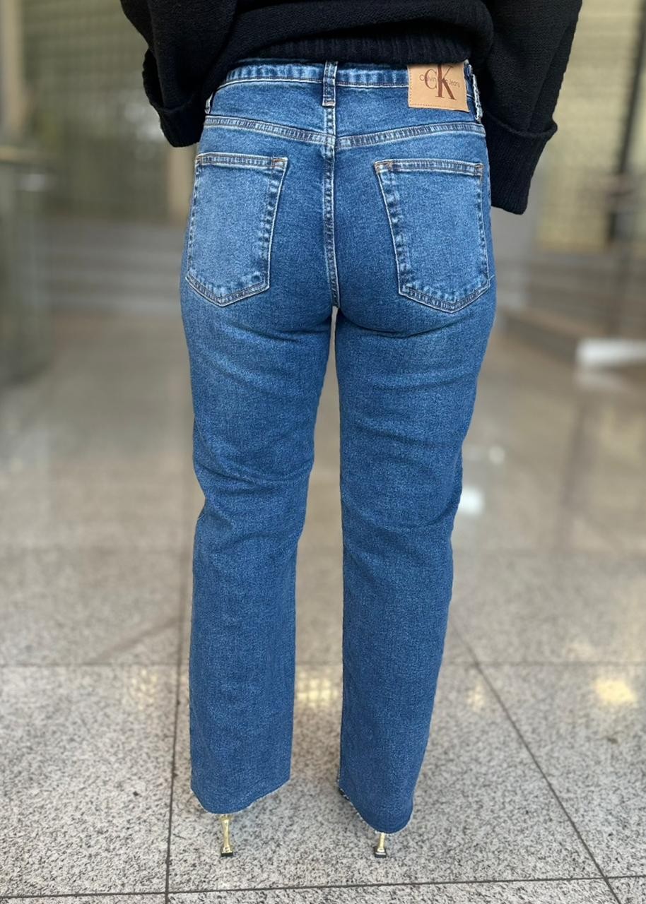 CALCA JEANS CROPPED STRAIGHT CALVIN KLEIN CALCA JEANS CROPPED STRAIGHT CALVIN KLEIN