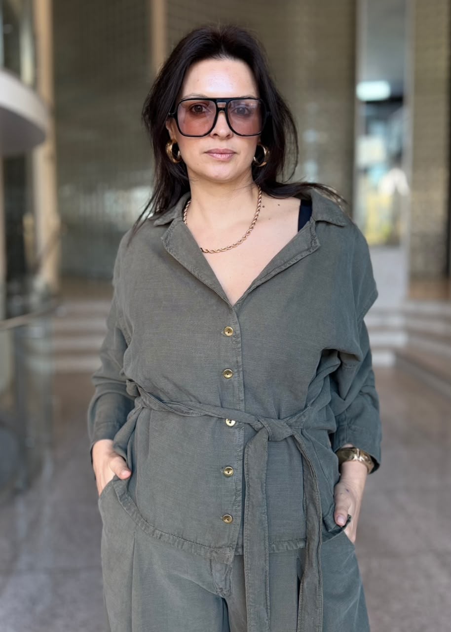 CAMISA SARJA OVERSIZED LANÇA PERFUME CAMISA SARJA OVERSIZED LANÇA PERFUME