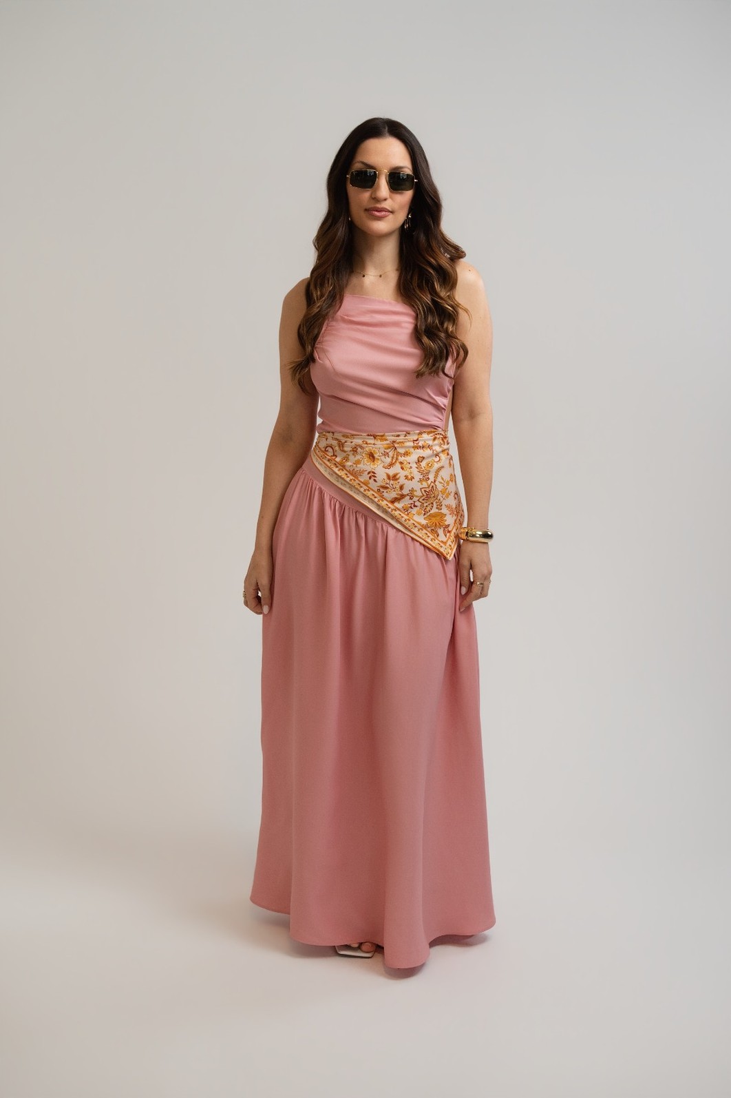 VESTIDO LONGO DECOTE ASSIMÉTRICO E RECORTE ICE PINK COLCCI VESTIDO LONGO DECOTE ASSIMÉTRICO E RECORTE ICE PINK COLCCI